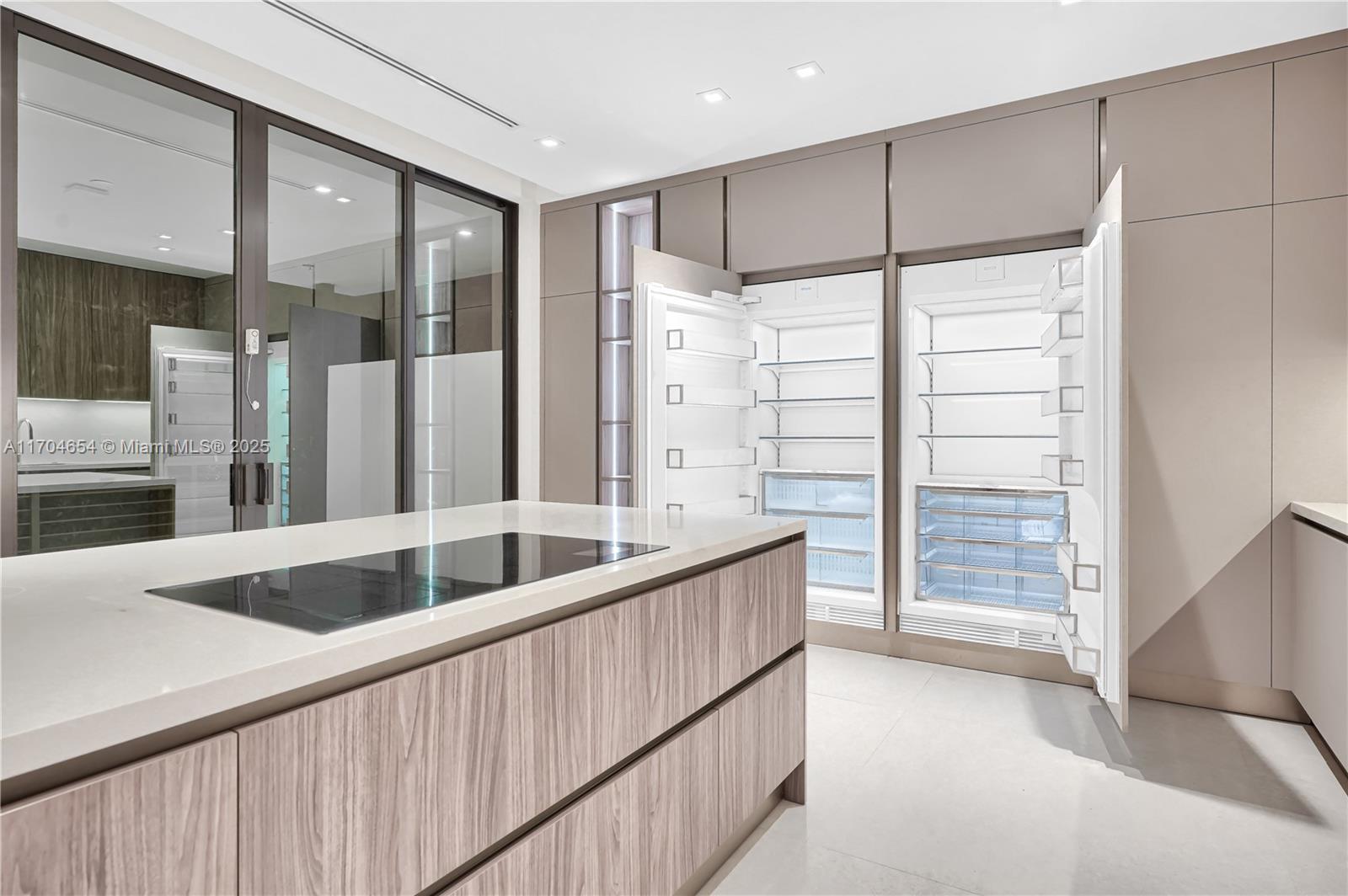 TROPICAL ISLE HOMES SUB 4 - Residential