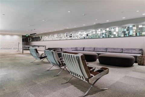 Tiny photo for 92 SW 3rd St #2510, Miami, FL 33130 (MLS # A12008911)