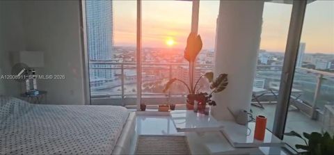 Tiny photo for 92 SW 3rd St #2510, Miami, FL 33130 (MLS # A12008911)