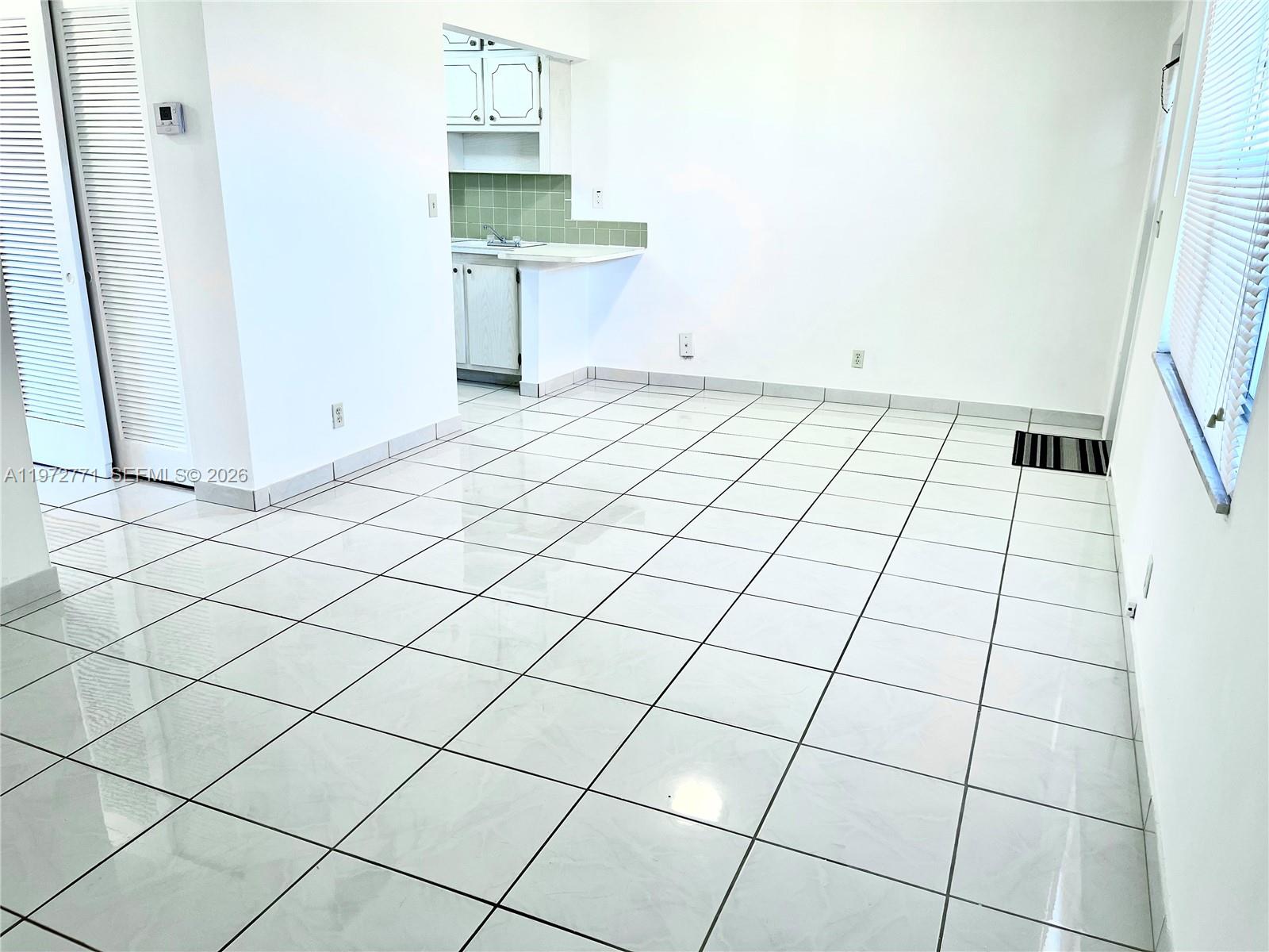 WARRENTON HOUSE CONDO - Residential