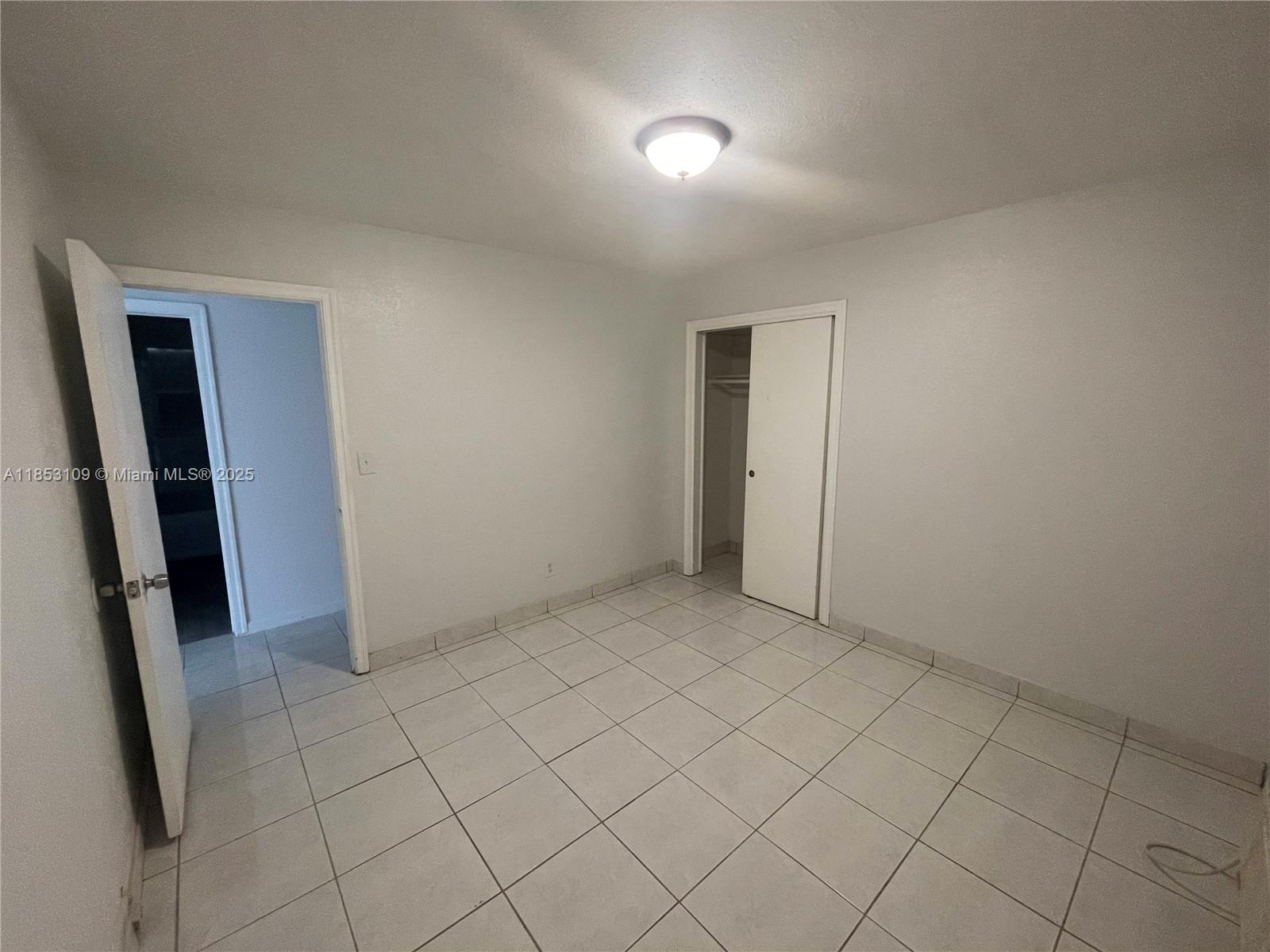 HOLLYWOOD - Residential Lease