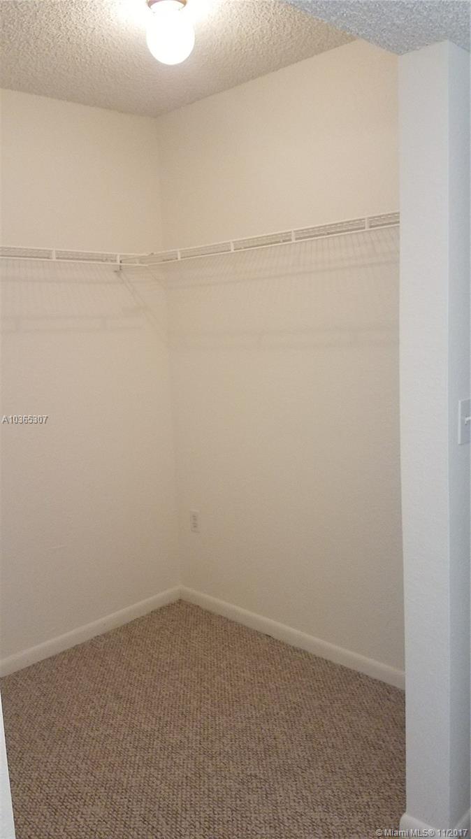 LAKEVIEW GARDENS CONDO - Residential