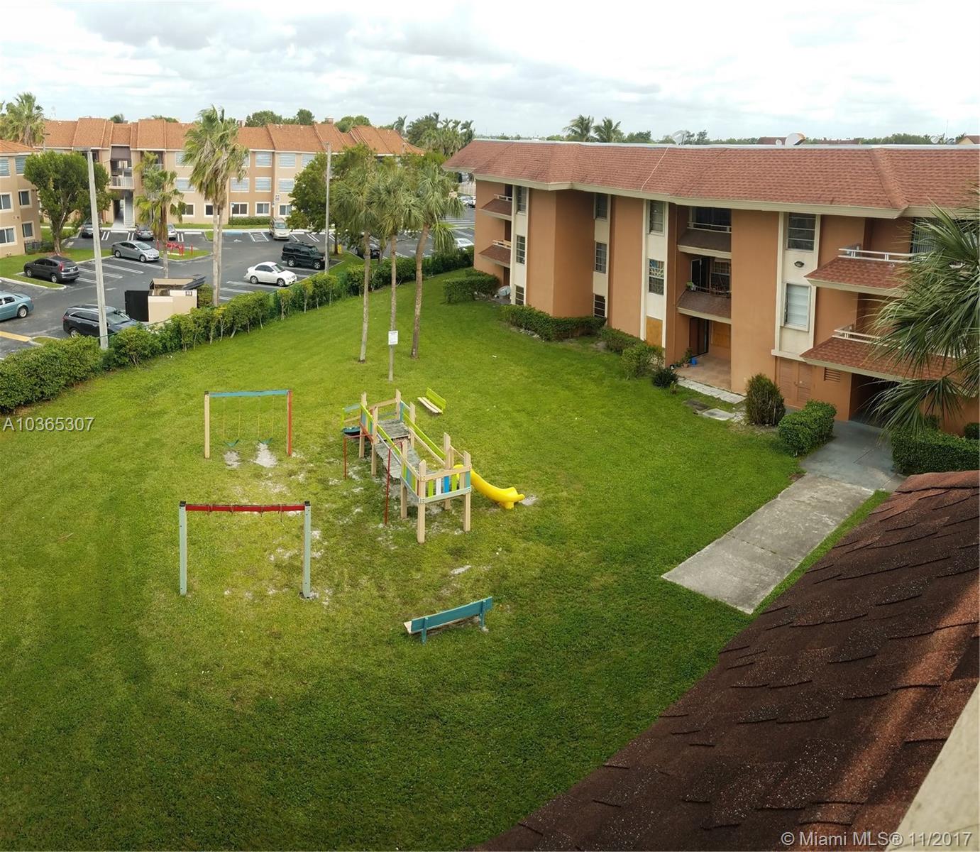 LAKEVIEW GARDENS CONDO - Residential