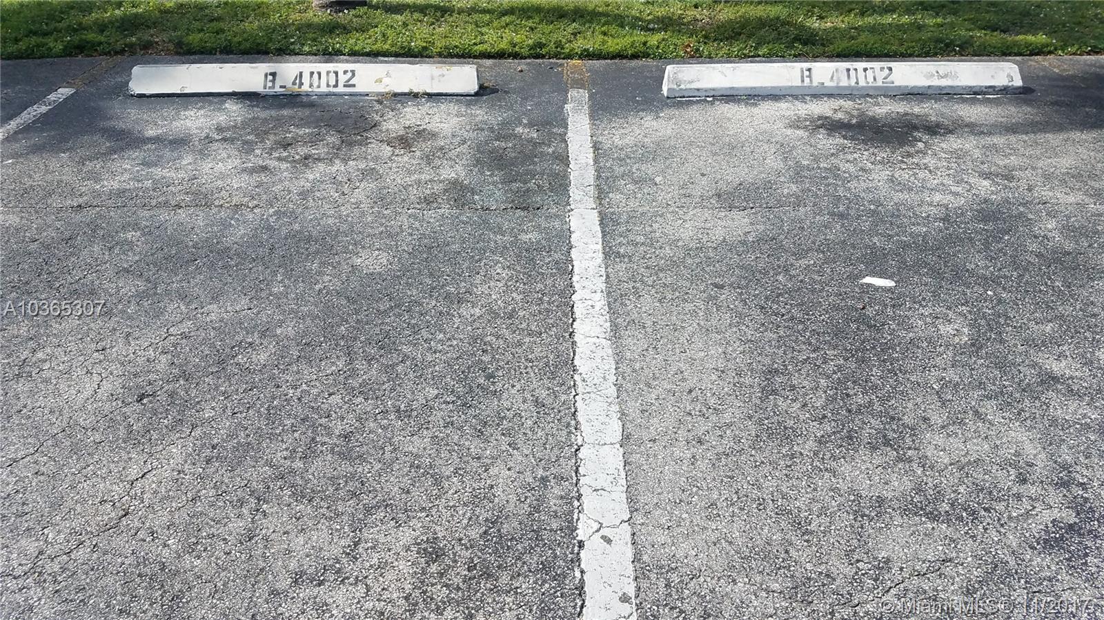 LAKEVIEW GARDENS CONDO - Residential