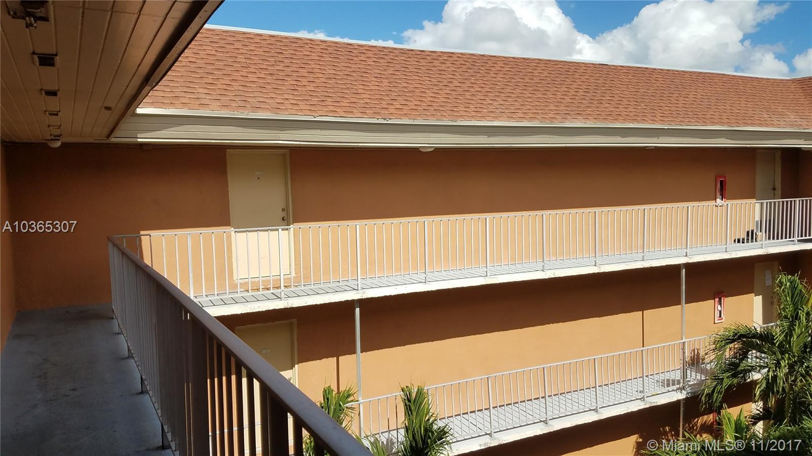 LAKEVIEW GARDENS CONDO - Residential