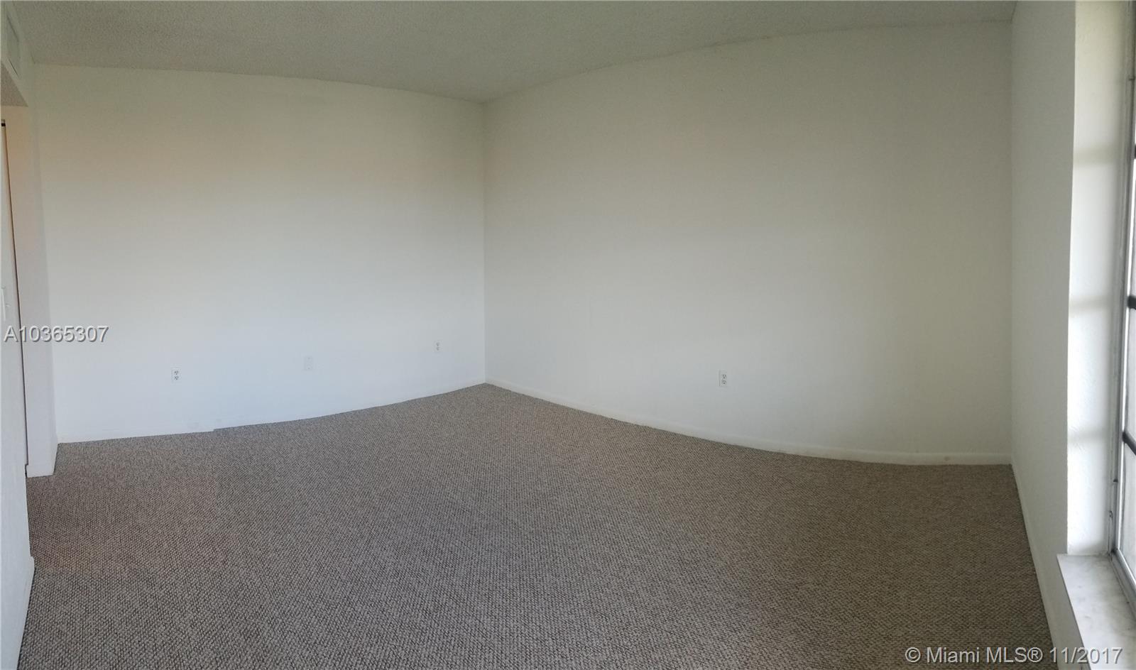 LAKEVIEW GARDENS CONDO - Residential