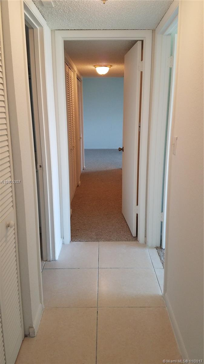 LAKEVIEW GARDENS CONDO - Residential