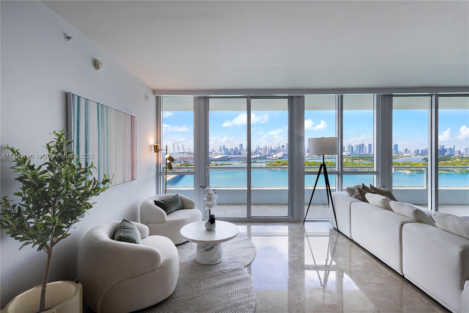 THE BENTLEY BAY CONDO - Residential Lease