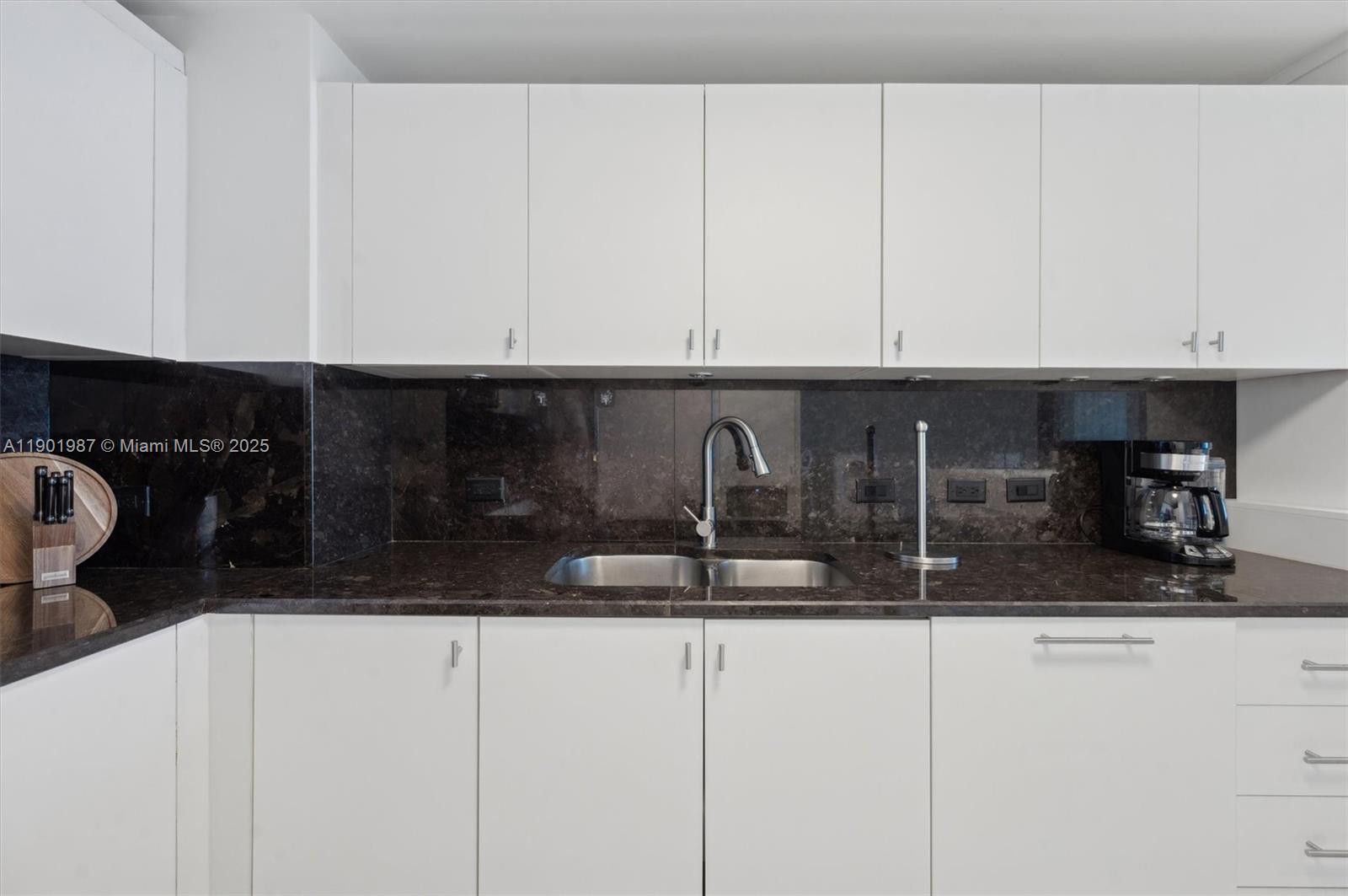 NORTH CARILLON BEACH COND - Residential