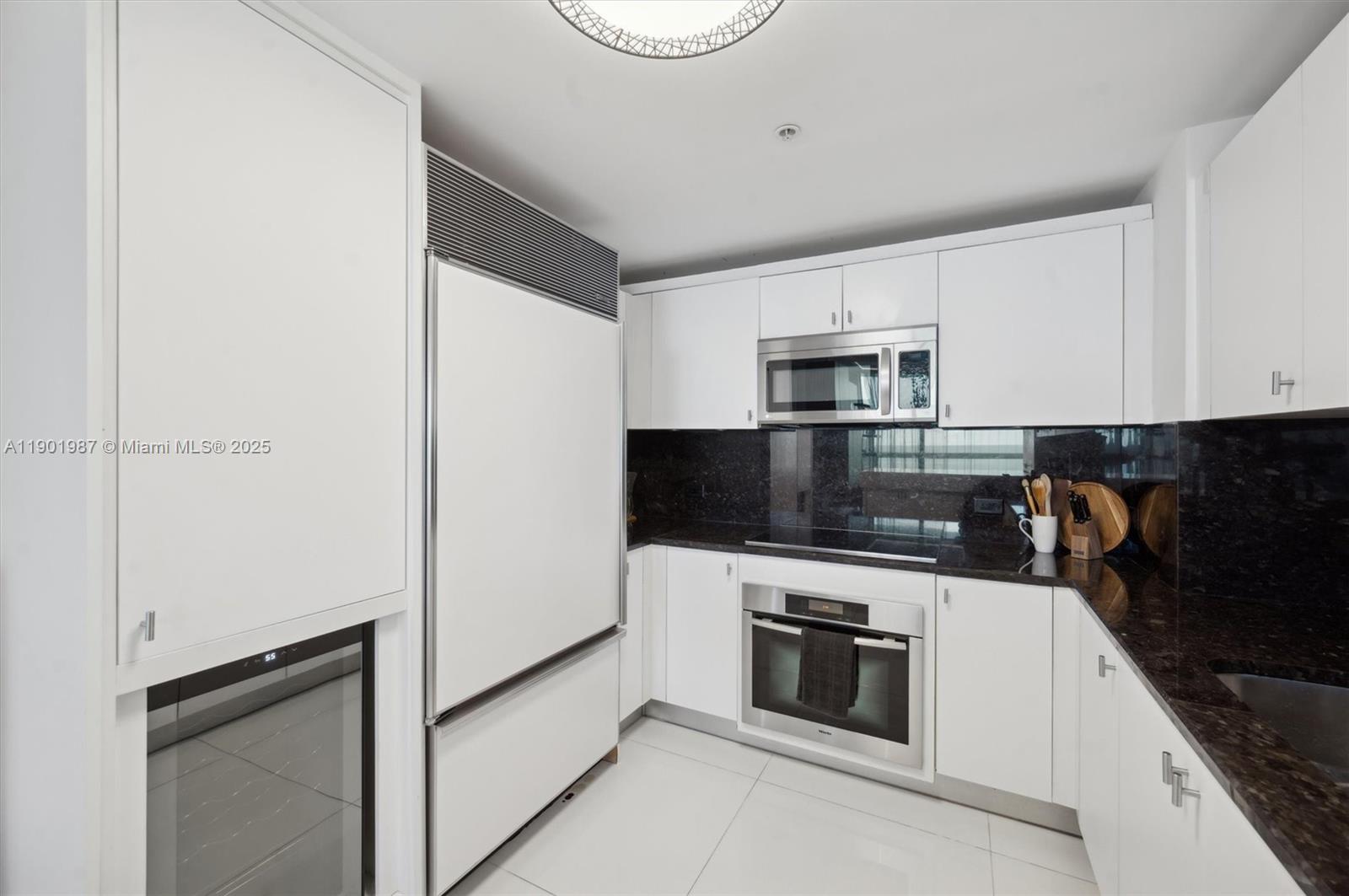 NORTH CARILLON BEACH COND - Residential