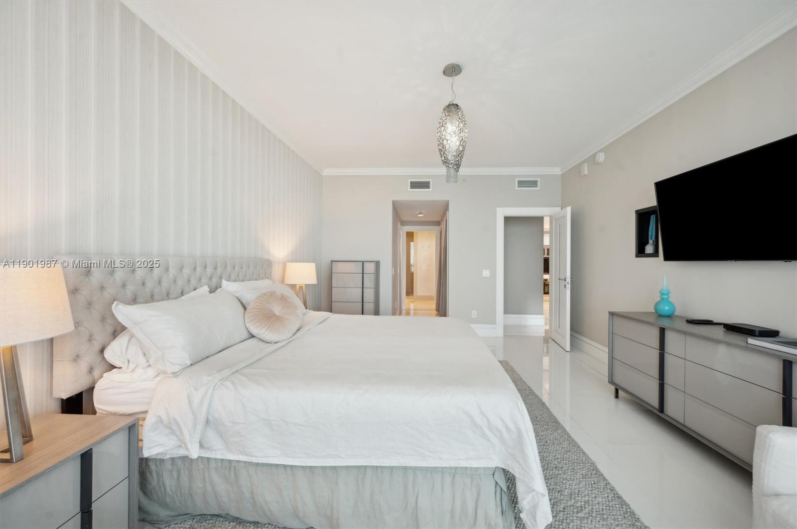 NORTH CARILLON BEACH COND - Residential