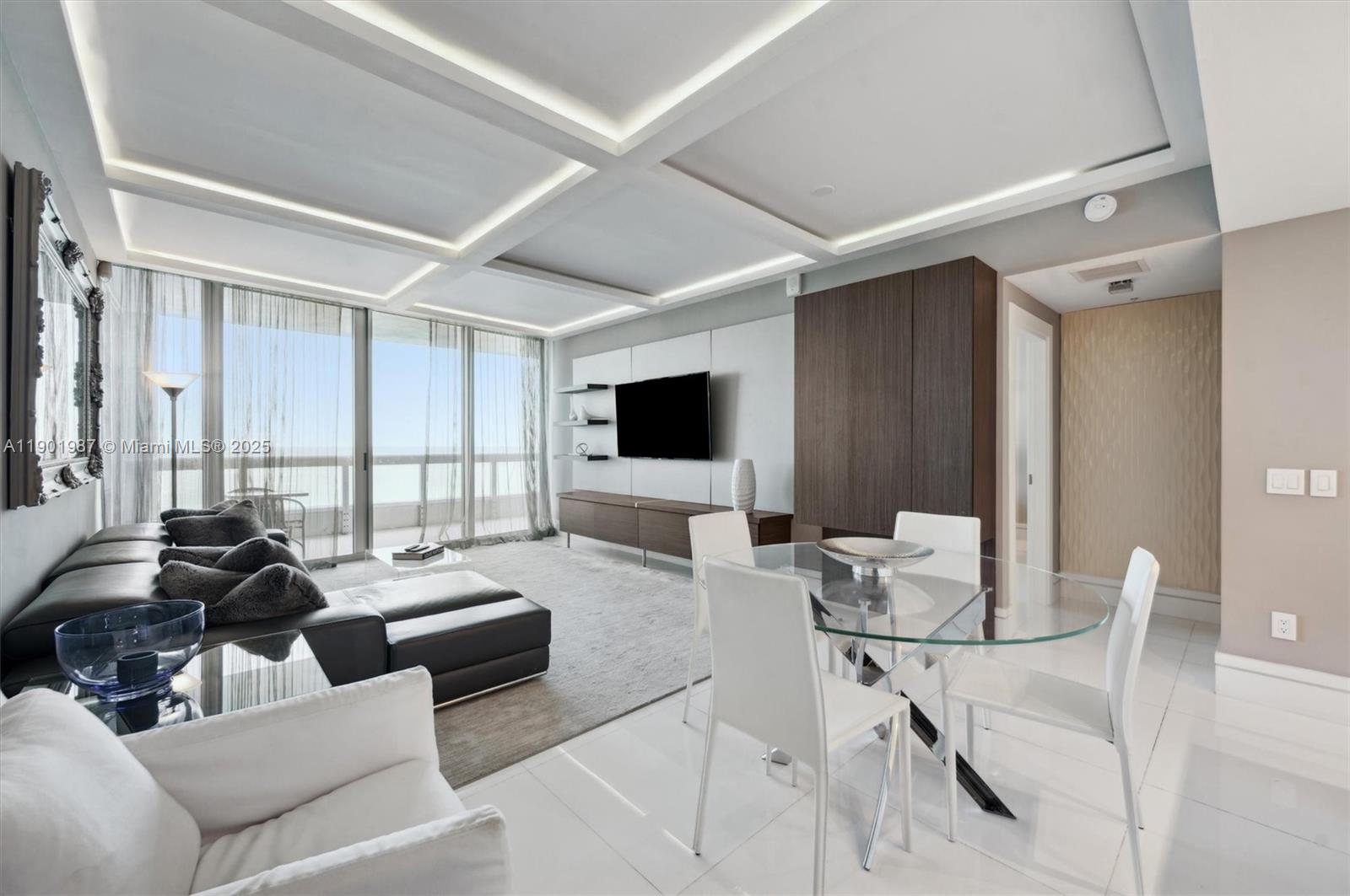 NORTH CARILLON BEACH COND - Residential