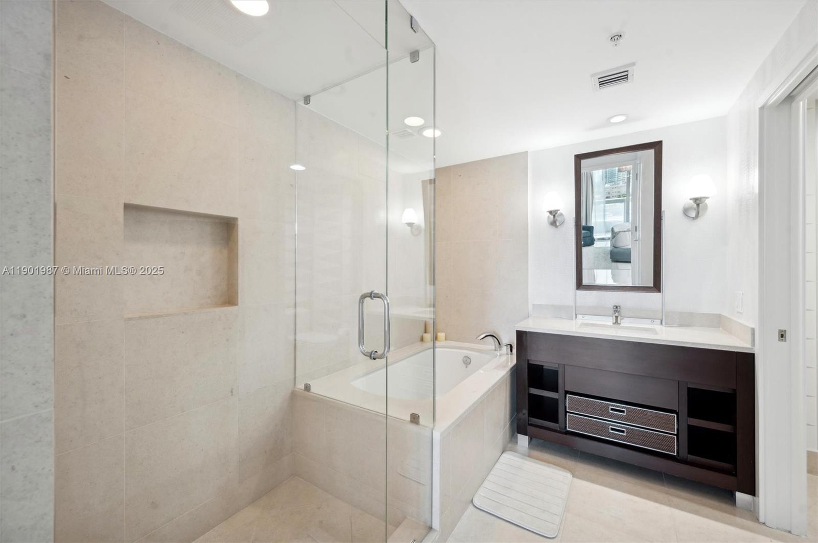 NORTH CARILLON BEACH COND - Residential