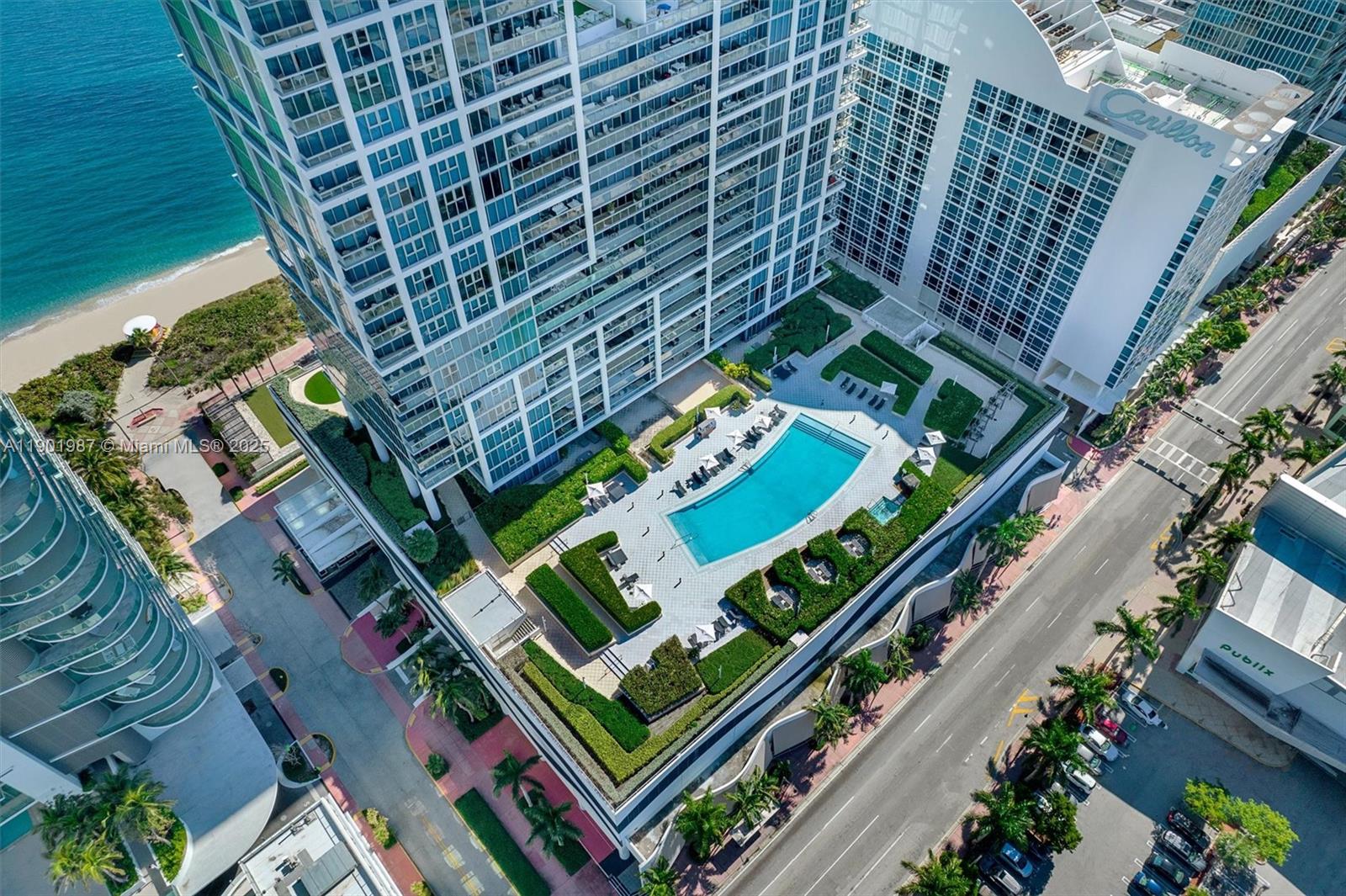 NORTH CARILLON BEACH COND - Residential