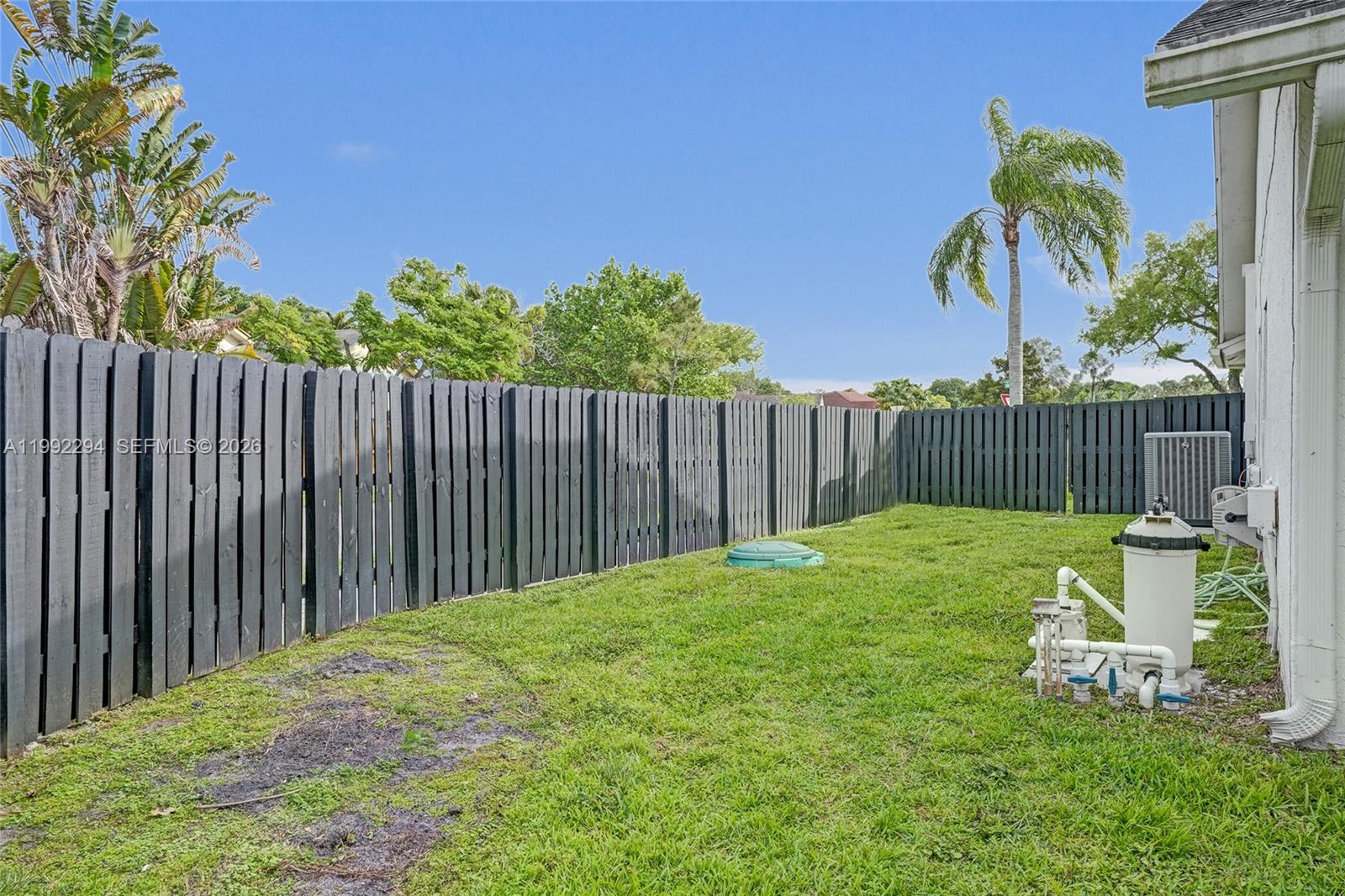 COUNTRY ADDRESS - Residential