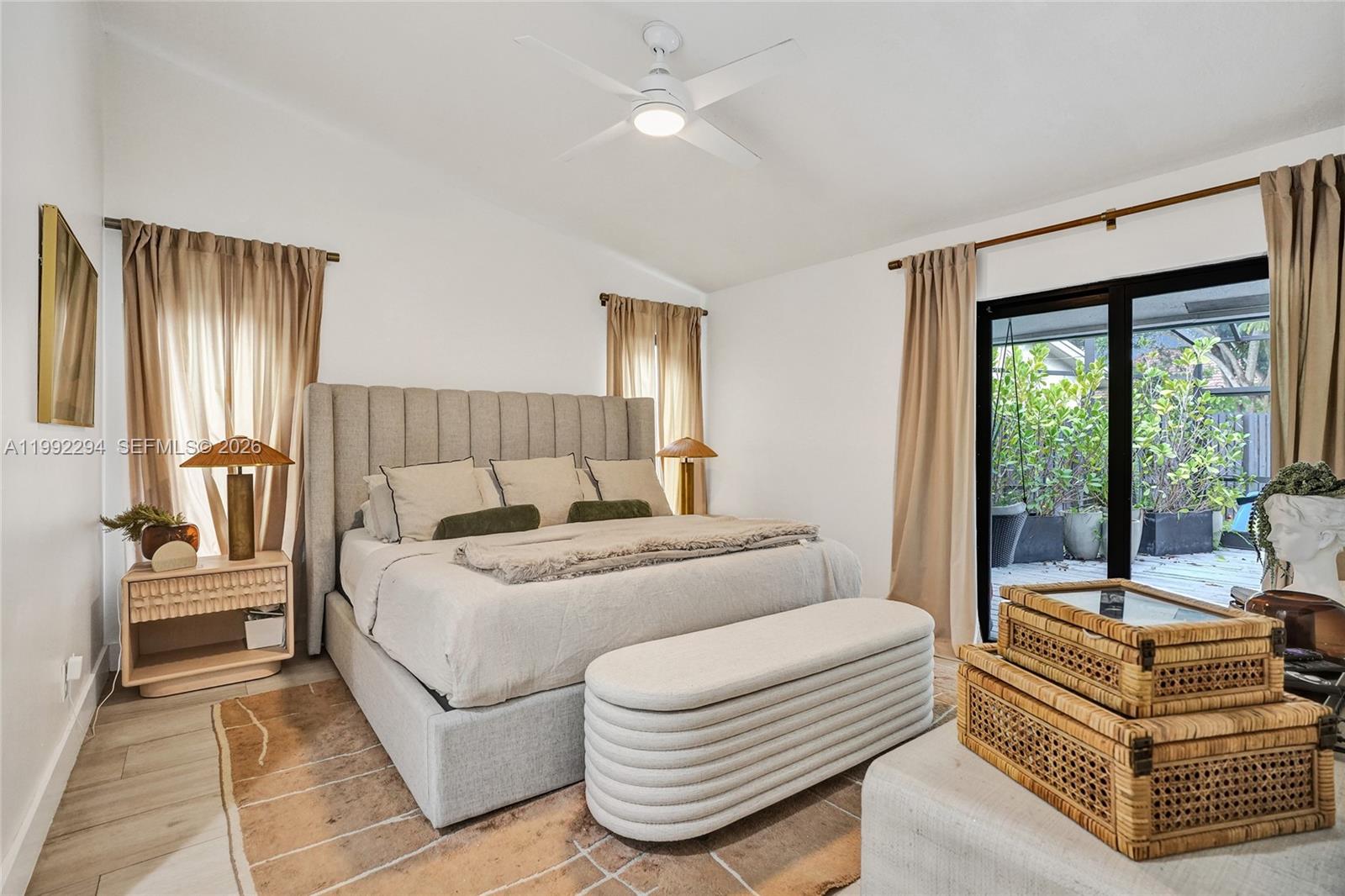 COUNTRY ADDRESS - Residential