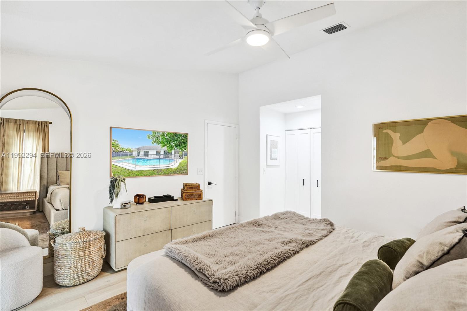 COUNTRY ADDRESS - Residential