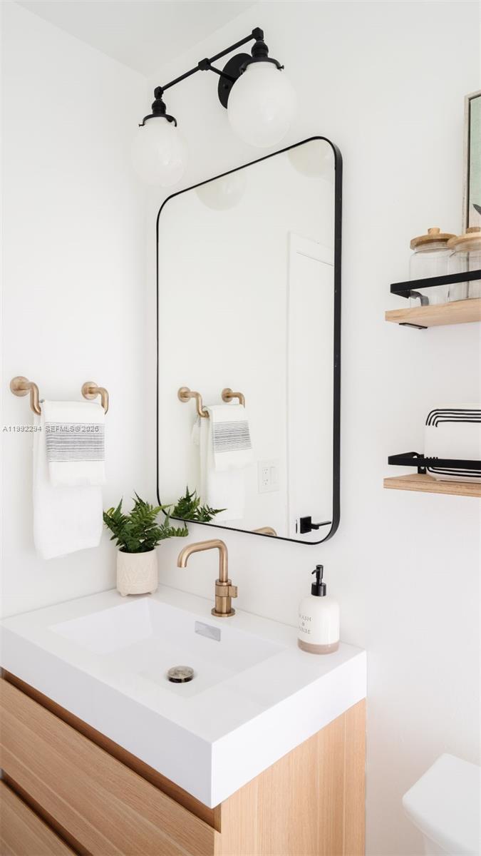 COUNTRY ADDRESS - Residential