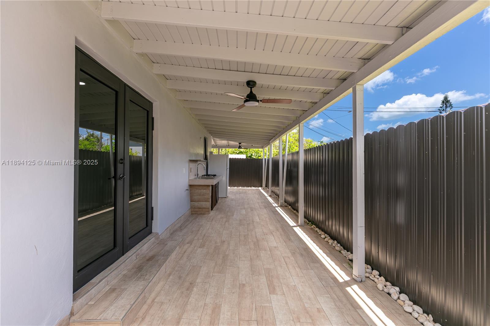 ENGLEWOOD - Residential Lease