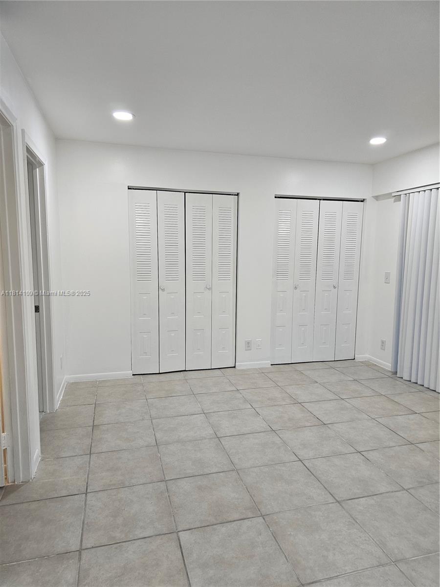 NEW HAMPTON AT CENTURY VI - Residential Lease