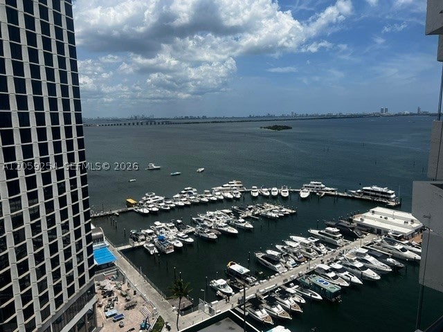 555 NE 15th St 20E