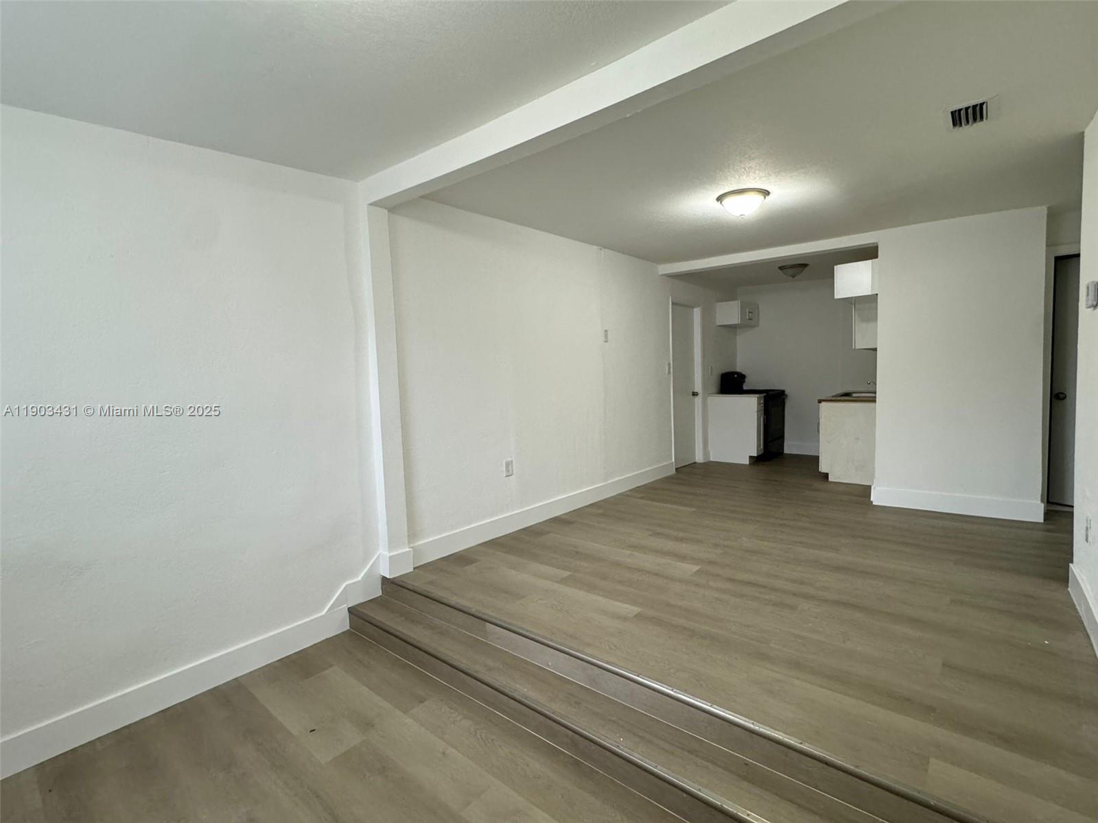 NORMANDY PARK - Residential Lease