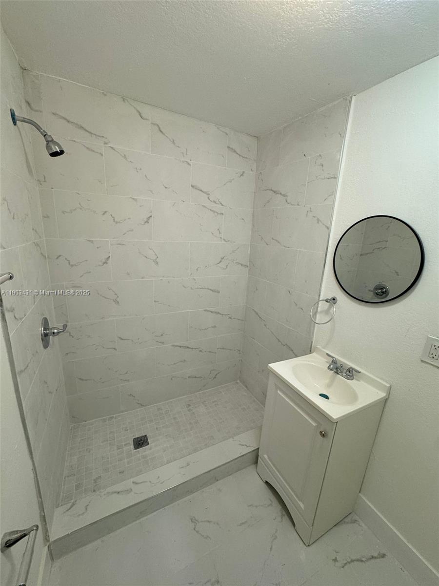 NORMANDY PARK - Residential Lease