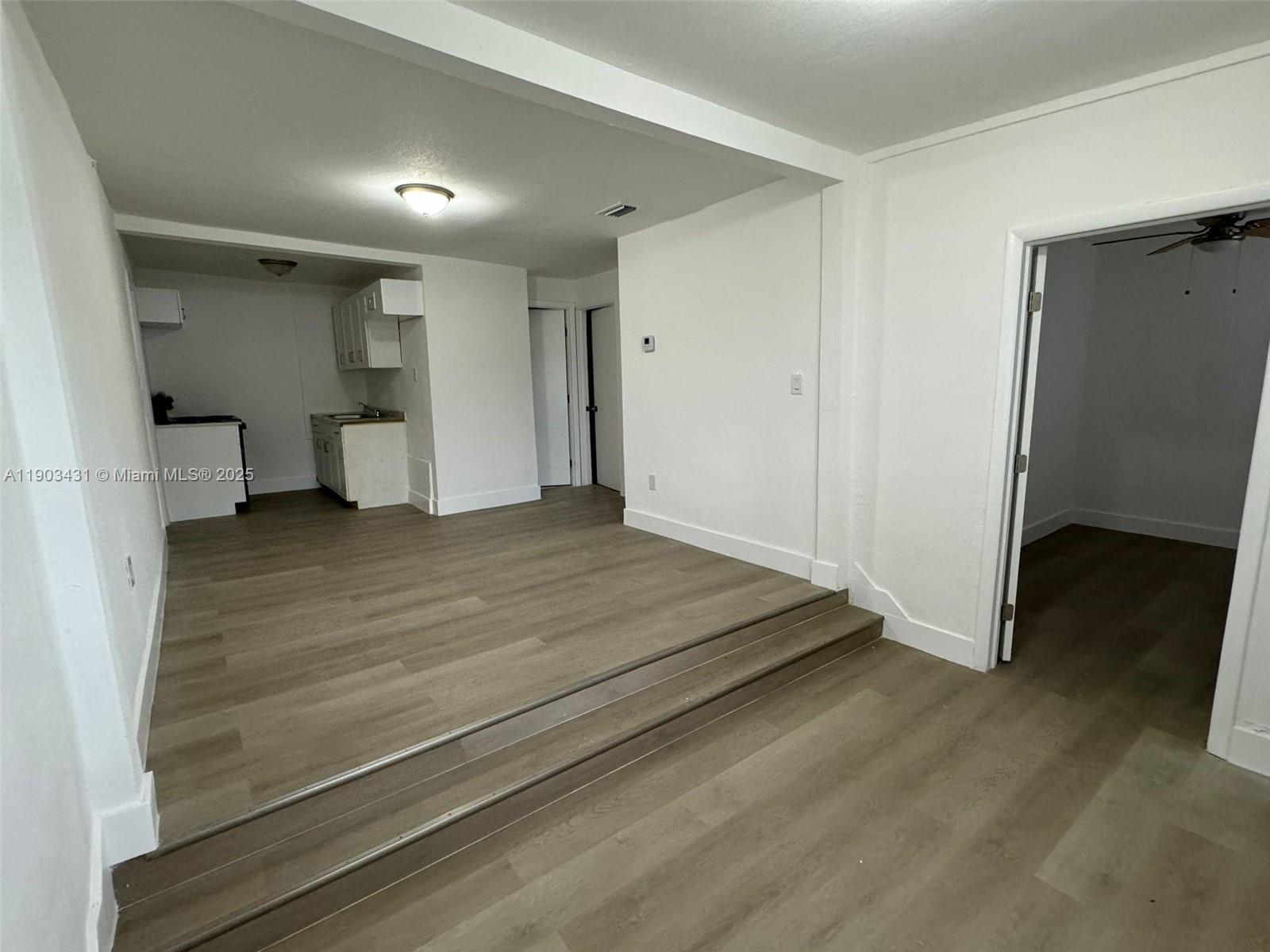 NORMANDY PARK - Residential Lease