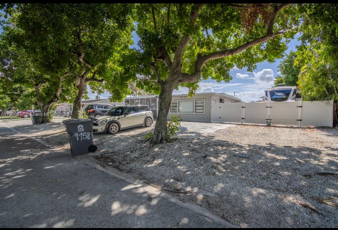 PINE AIR 3 - Residential