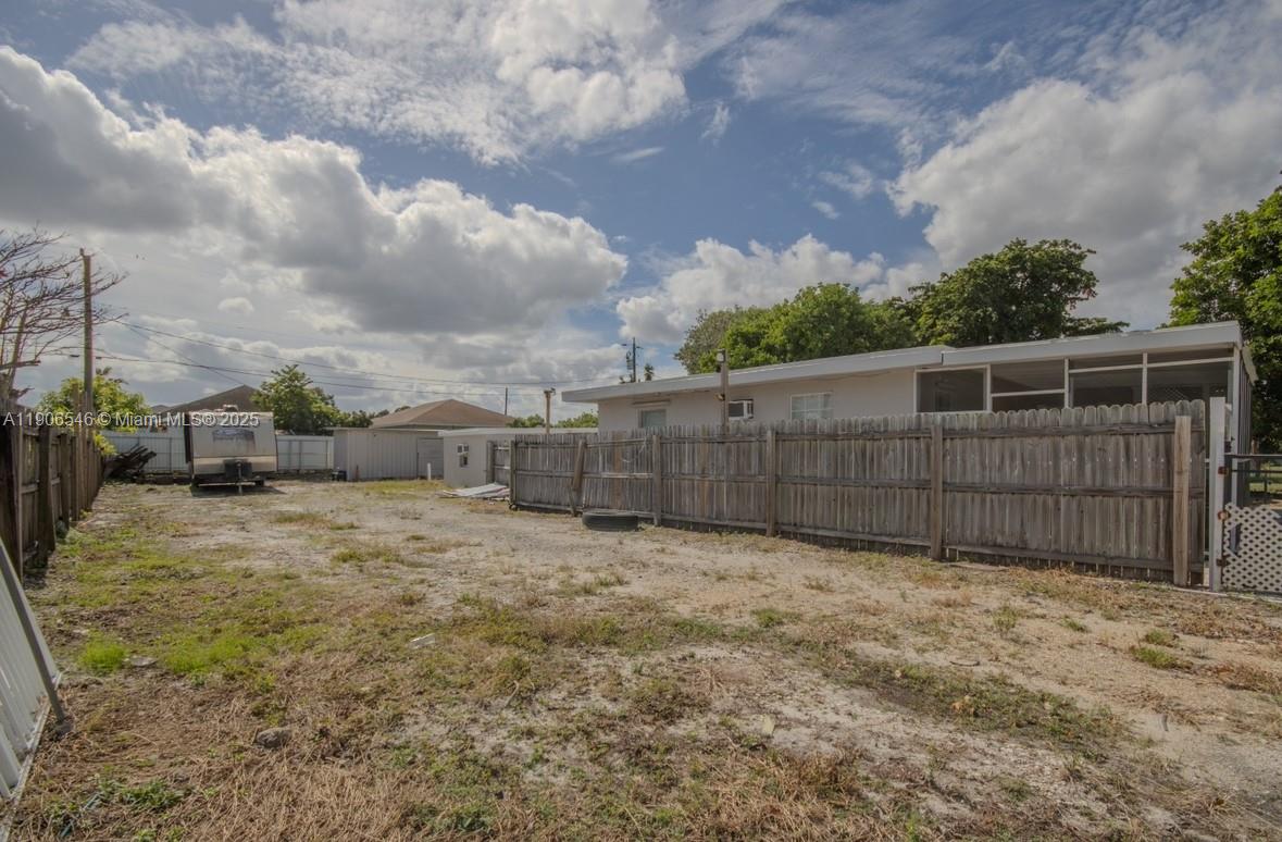 PINE AIR 3 - Residential