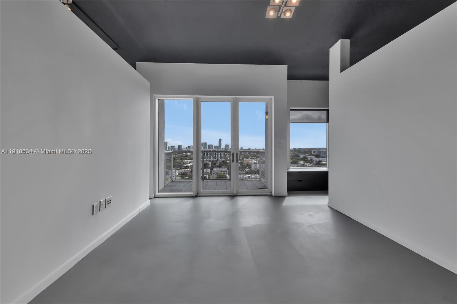 NEO LOFTS - Residential