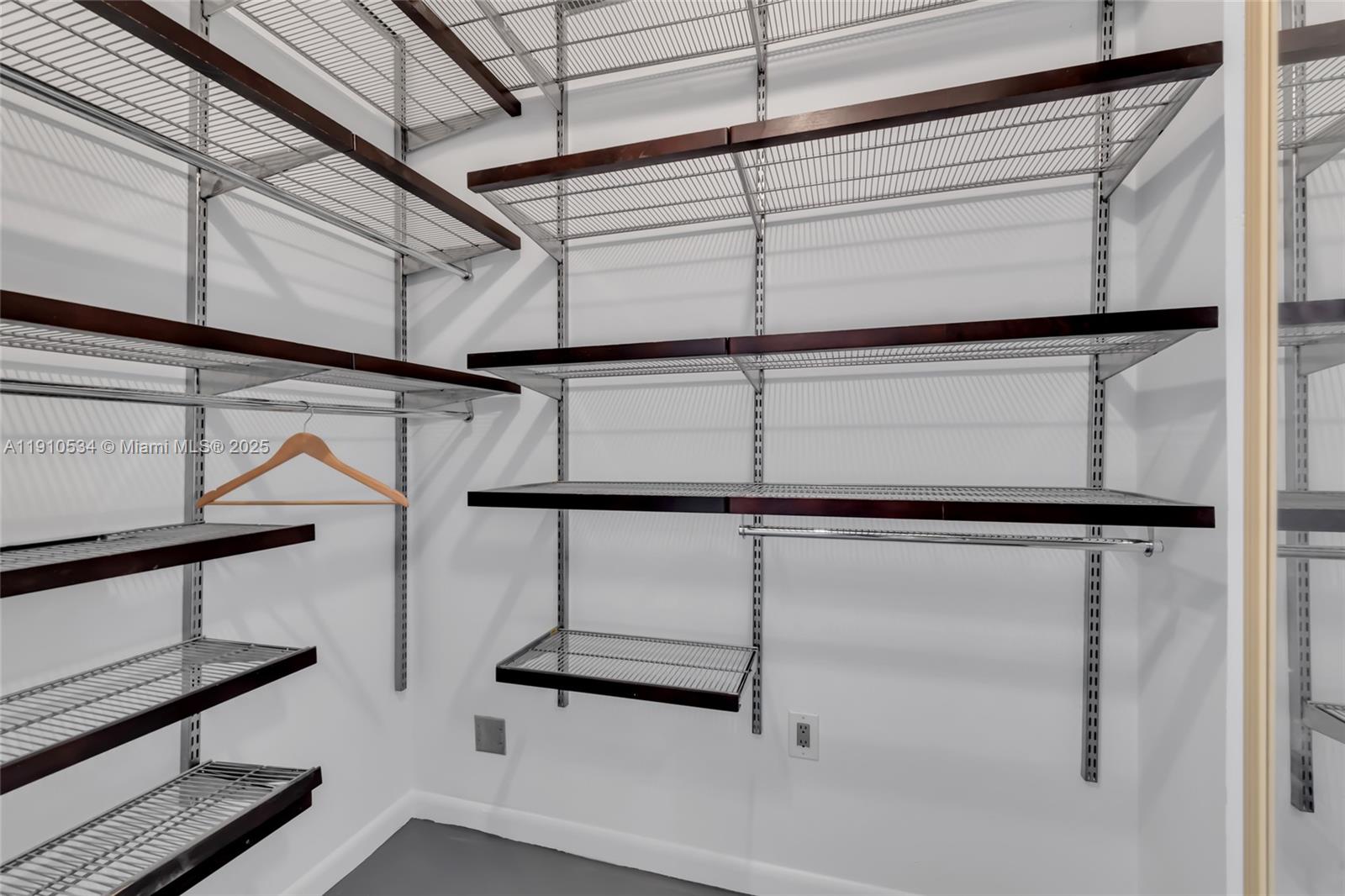 NEO LOFTS - Residential