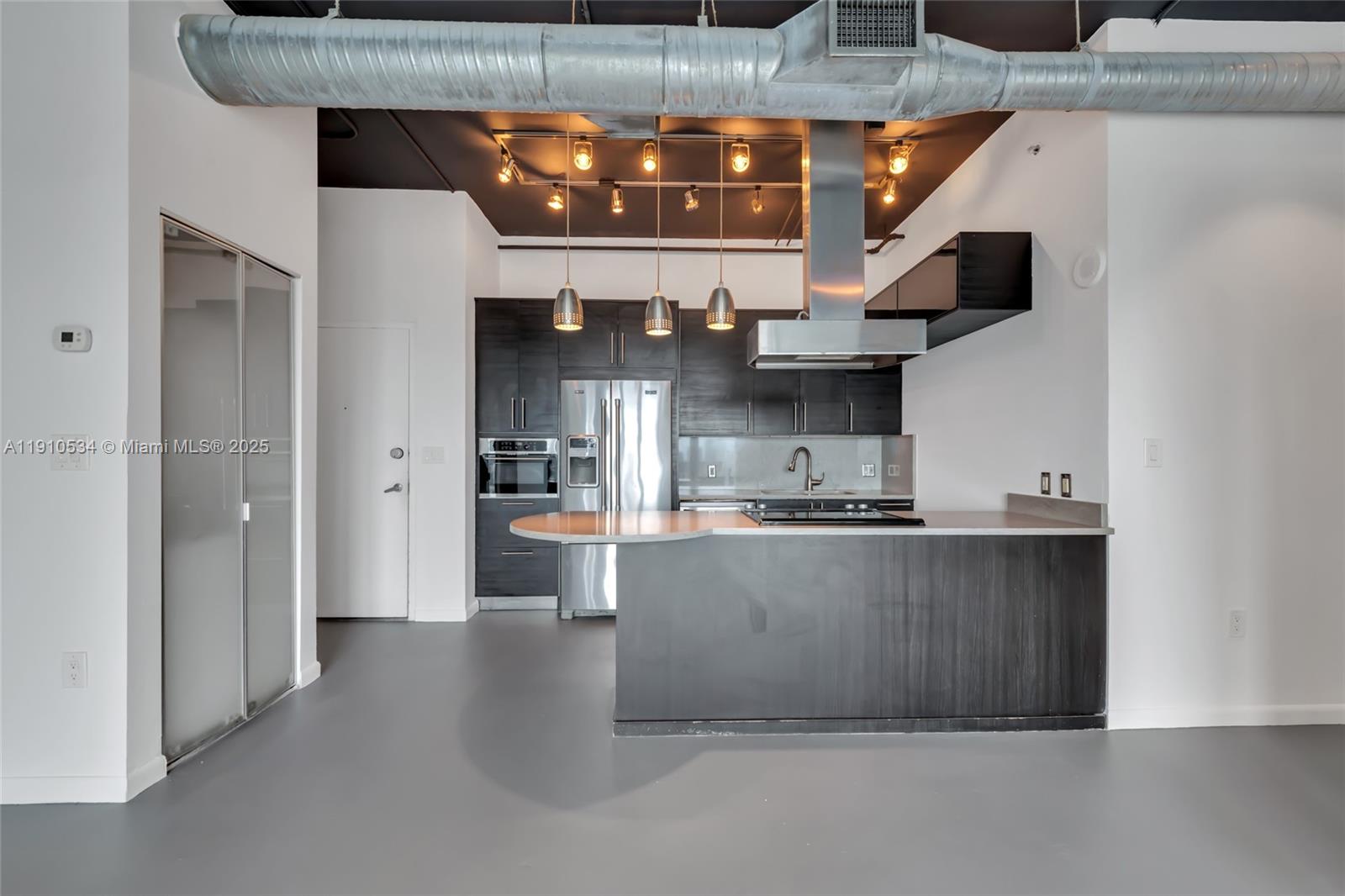NEO LOFTS - Residential