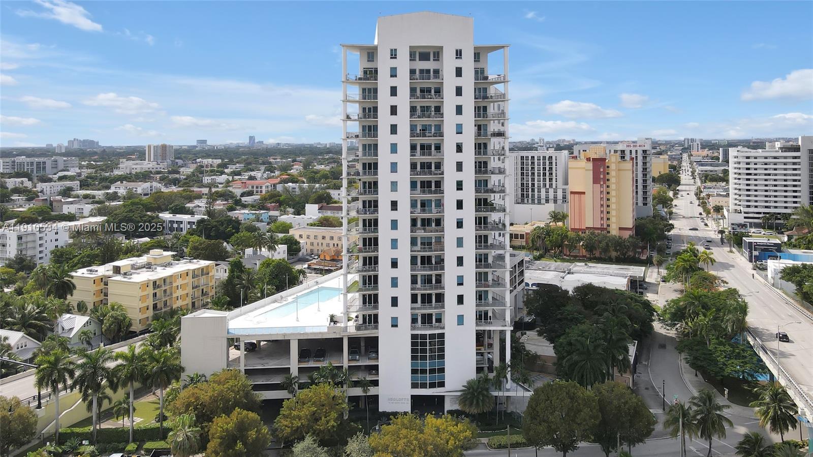 NEO LOFTS - Residential