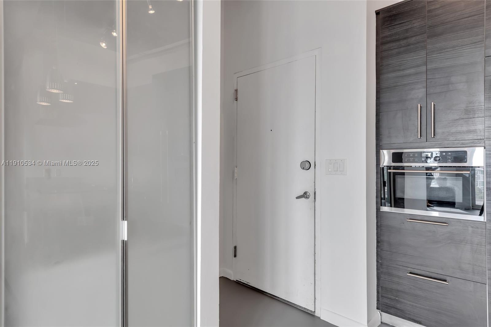 NEO LOFTS - Residential