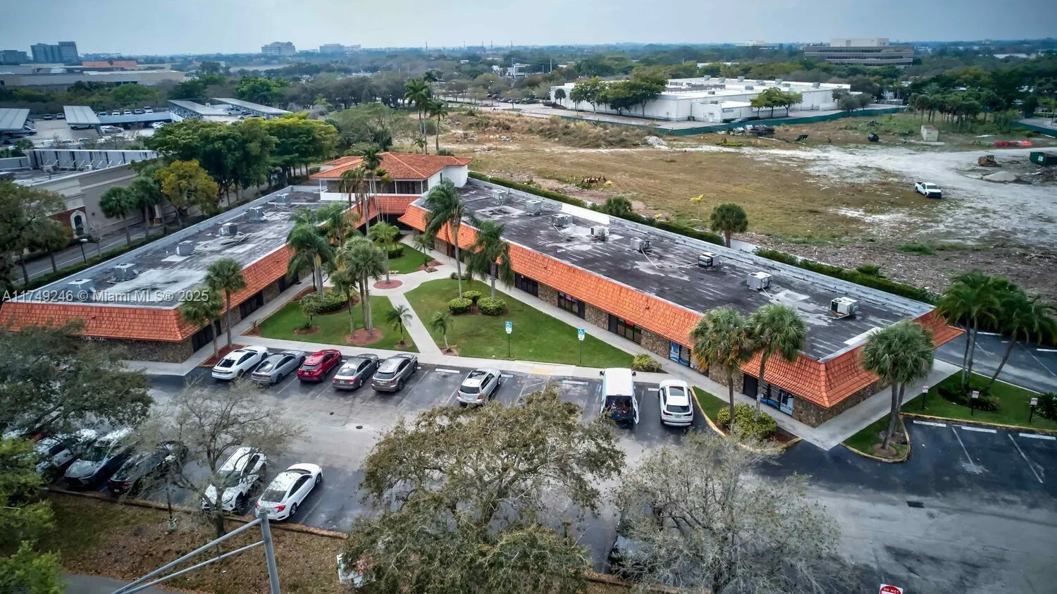 Plantation, Florida 33324, United States, ,Commercial,Pending,77762
