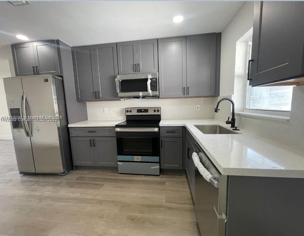 OSCEOLA PARK - Residential Lease