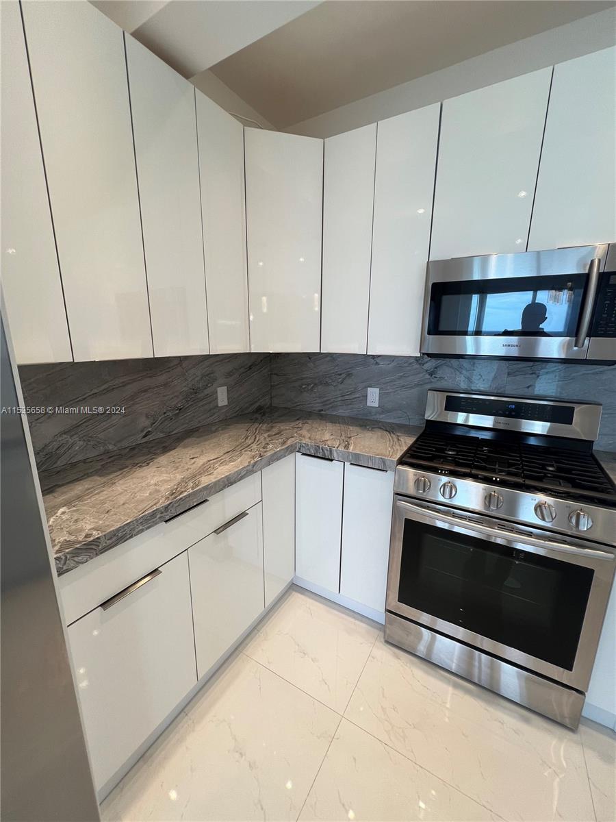 PARKER PLAZA CONDO ESTATE - Residential