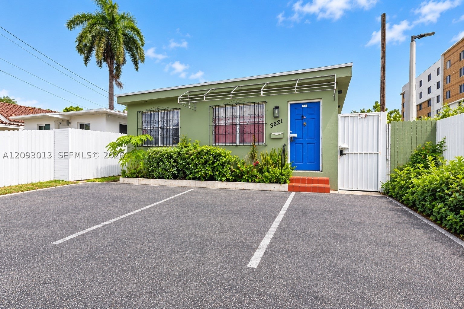3621 NW 23rd Ave