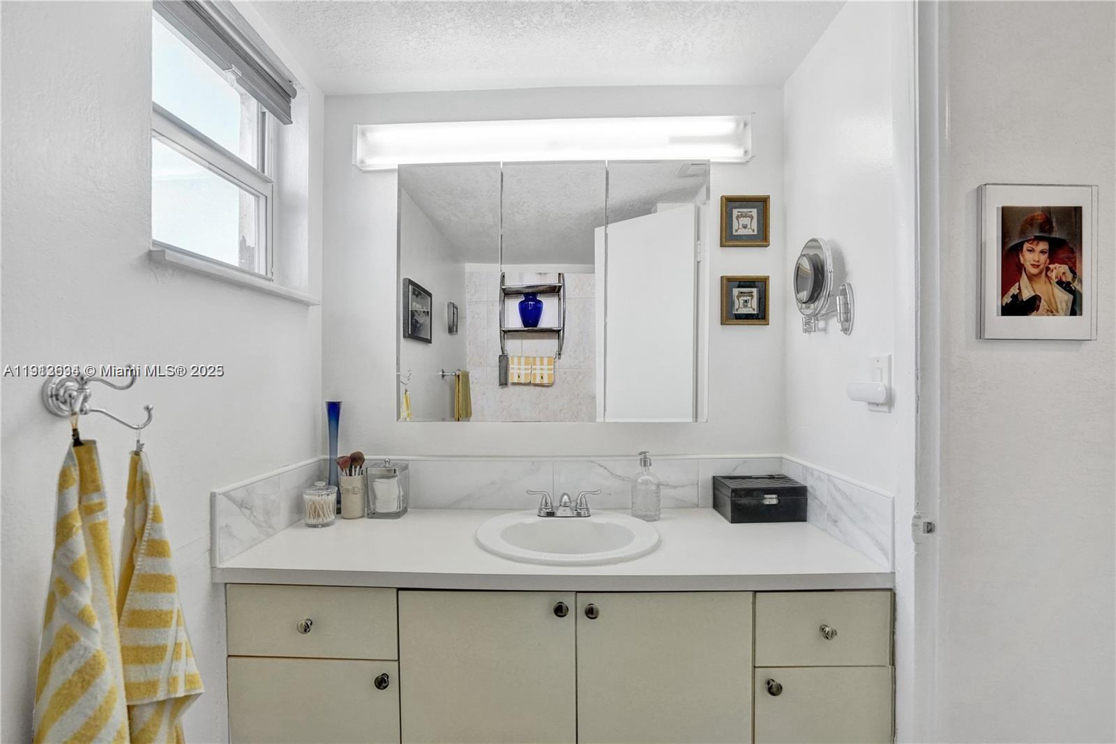 RIVIERA CONDOMINIUM APTS - Residential