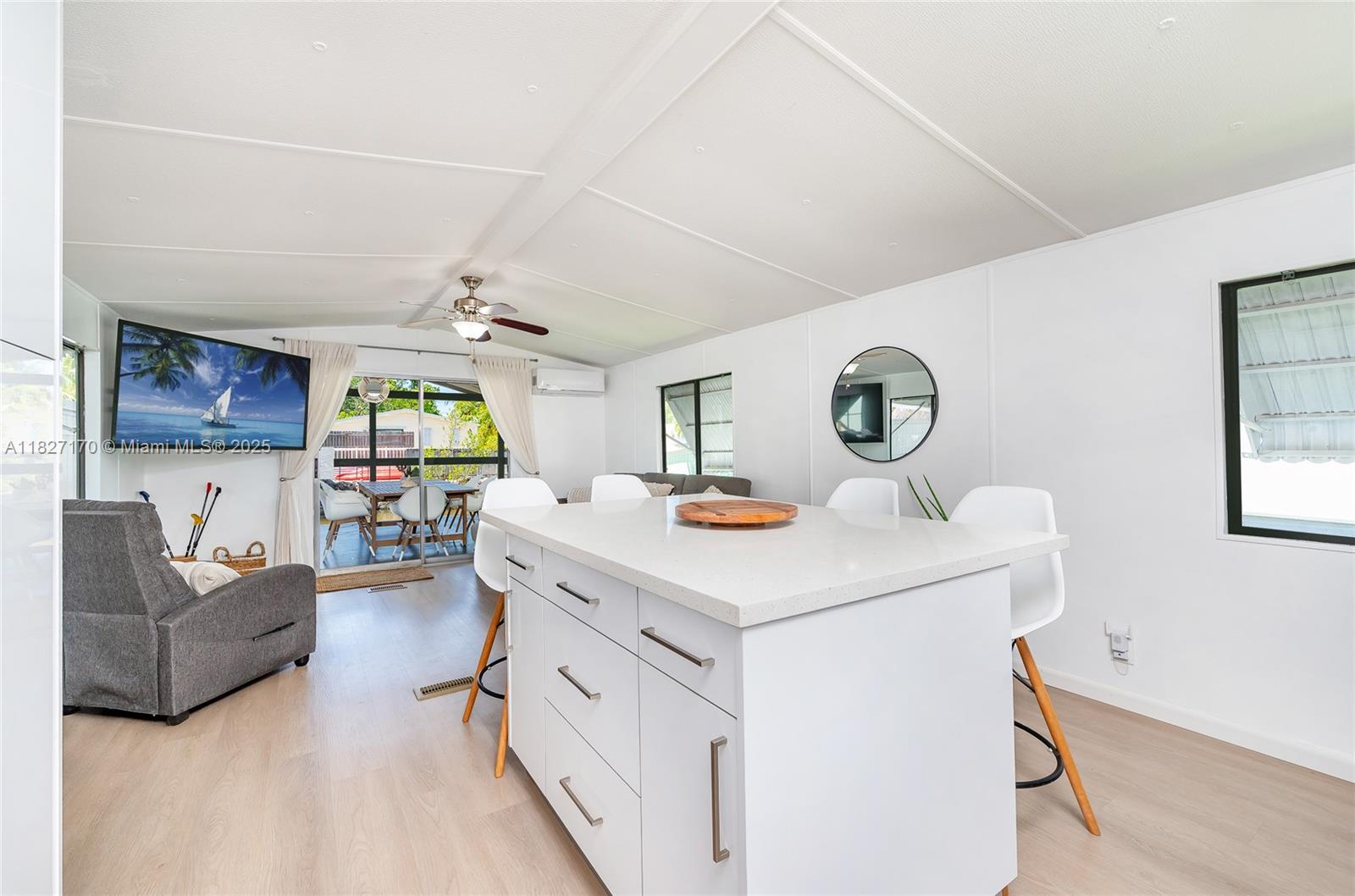 BERMUDA SHORES - Residential