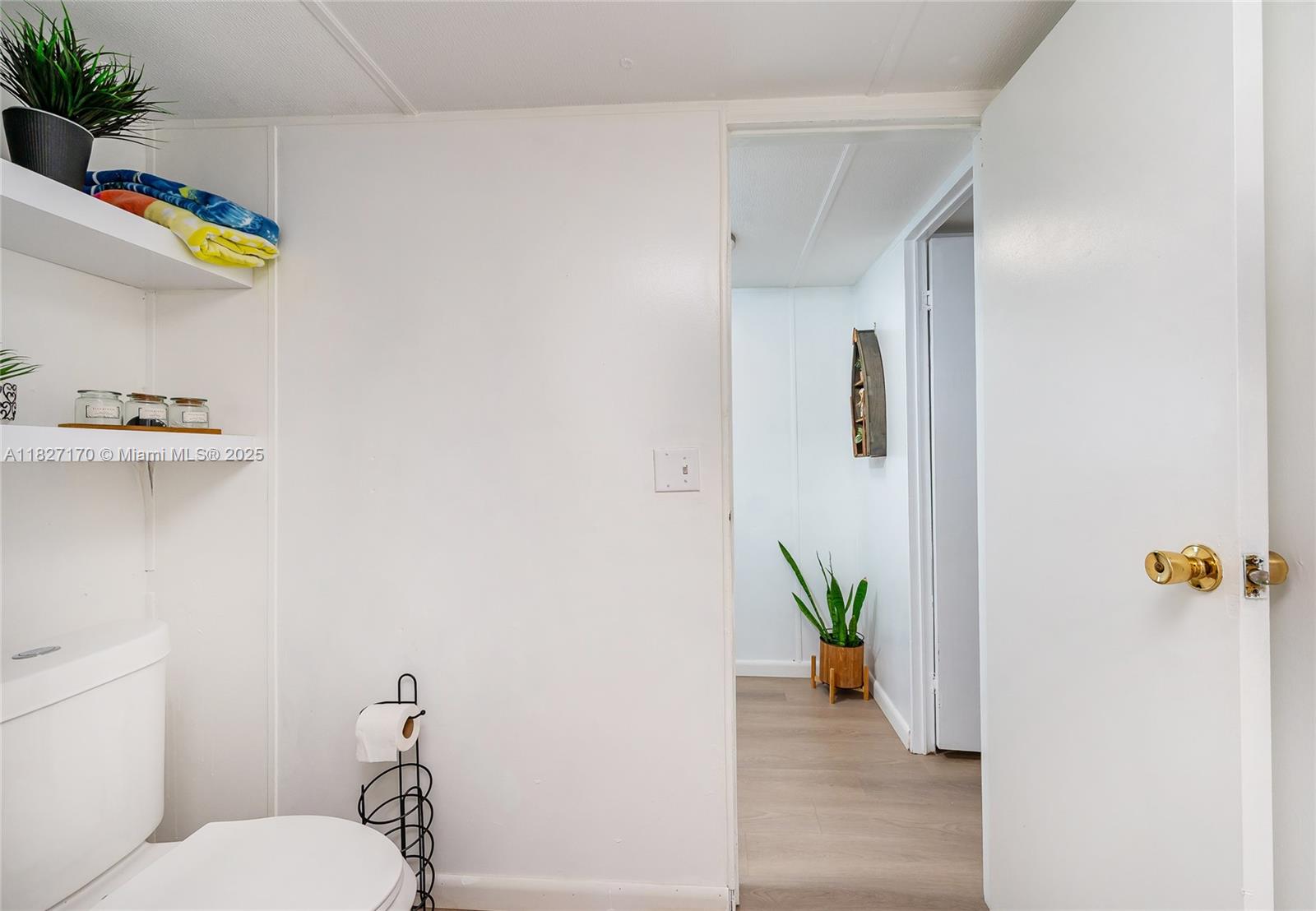 BERMUDA SHORES - Residential