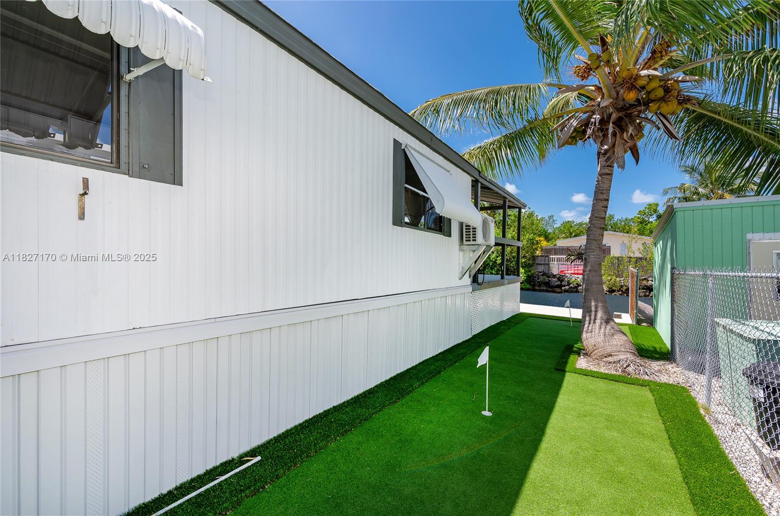 BERMUDA SHORES - Residential