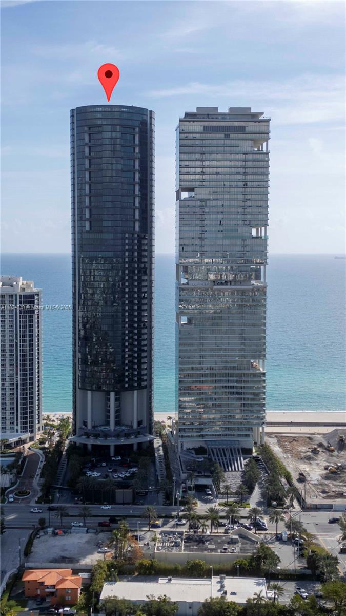 18555 COLLINS AVENUE COND - Residential