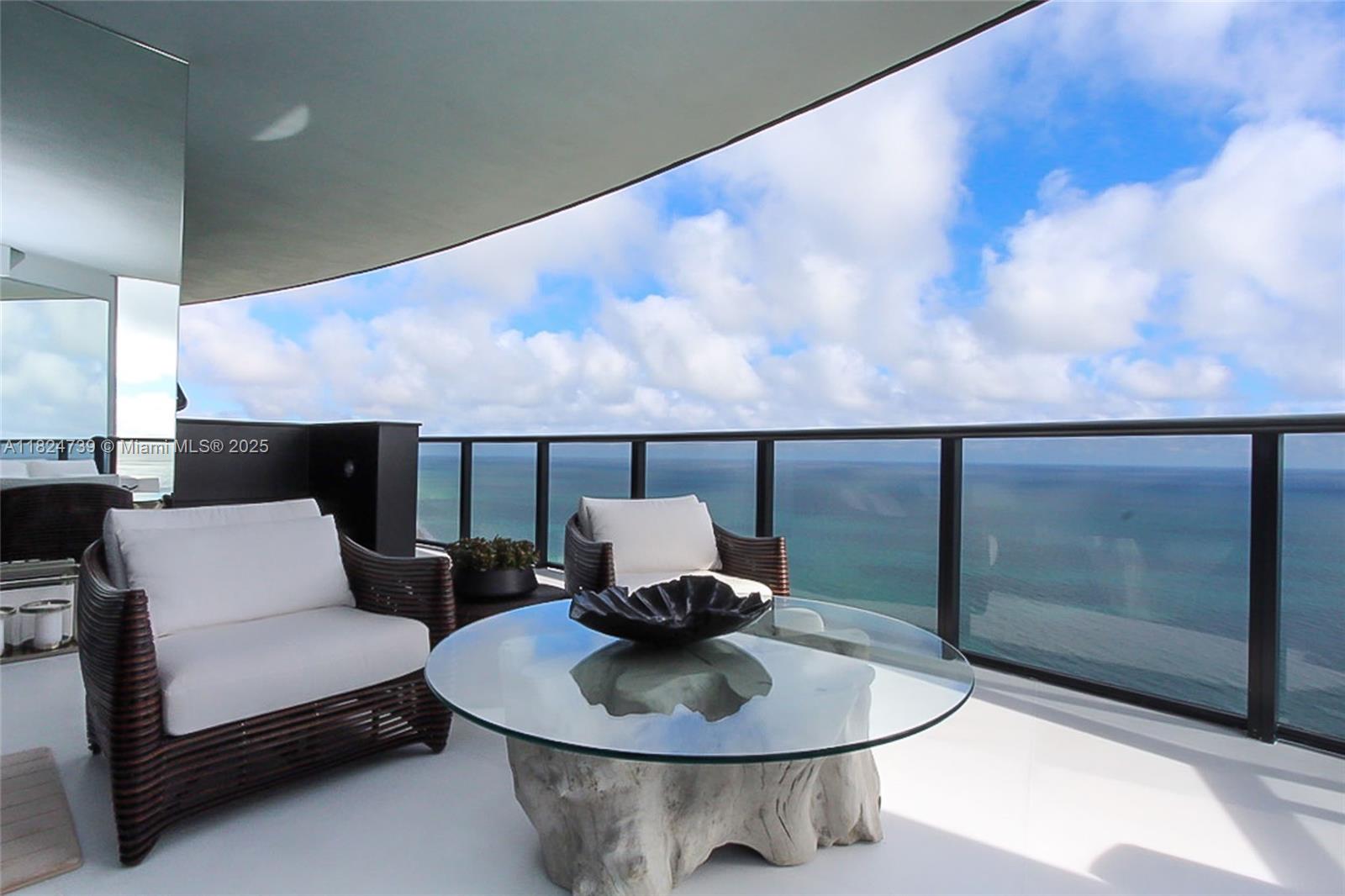 18555 COLLINS AVENUE COND - Residential