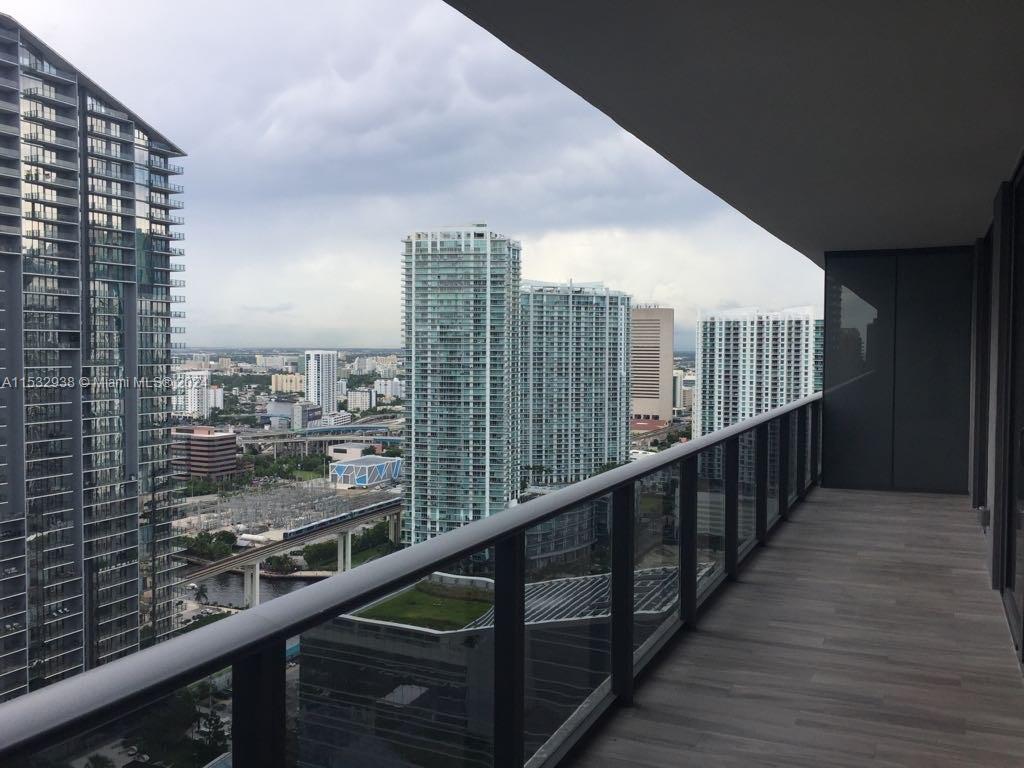 801 SMA RESIDENCES CONDO - Residential