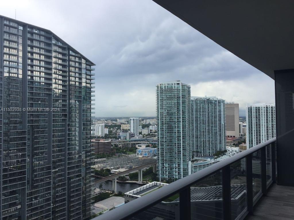 801 SMA RESIDENCES CONDO - Residential