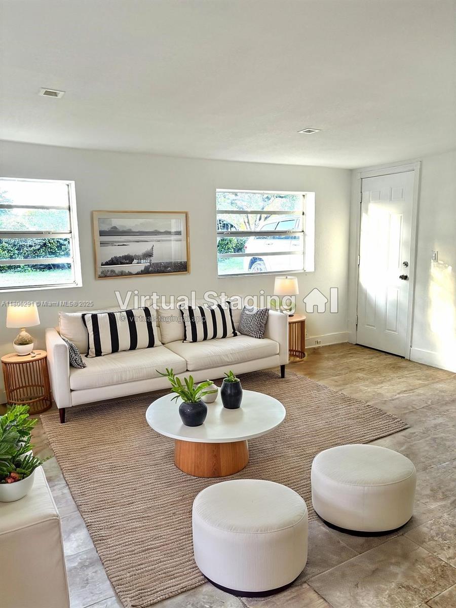 PICKET LANE - Residential Lease