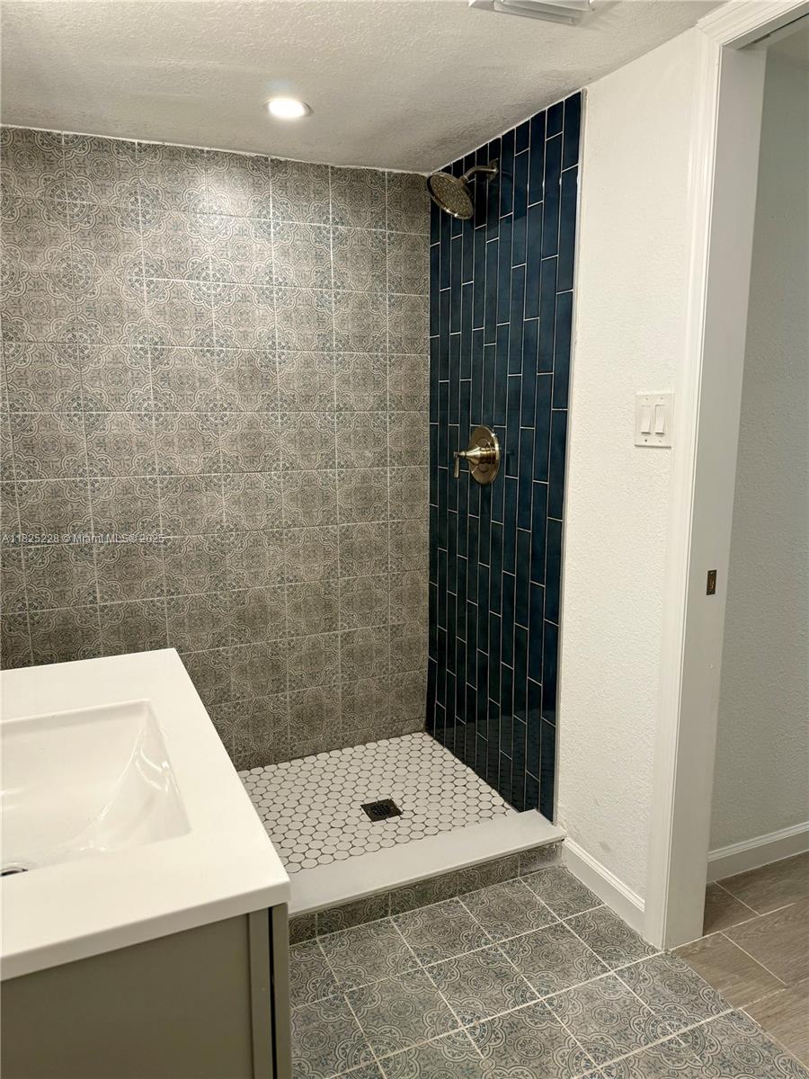 FORT MYERS - Residential