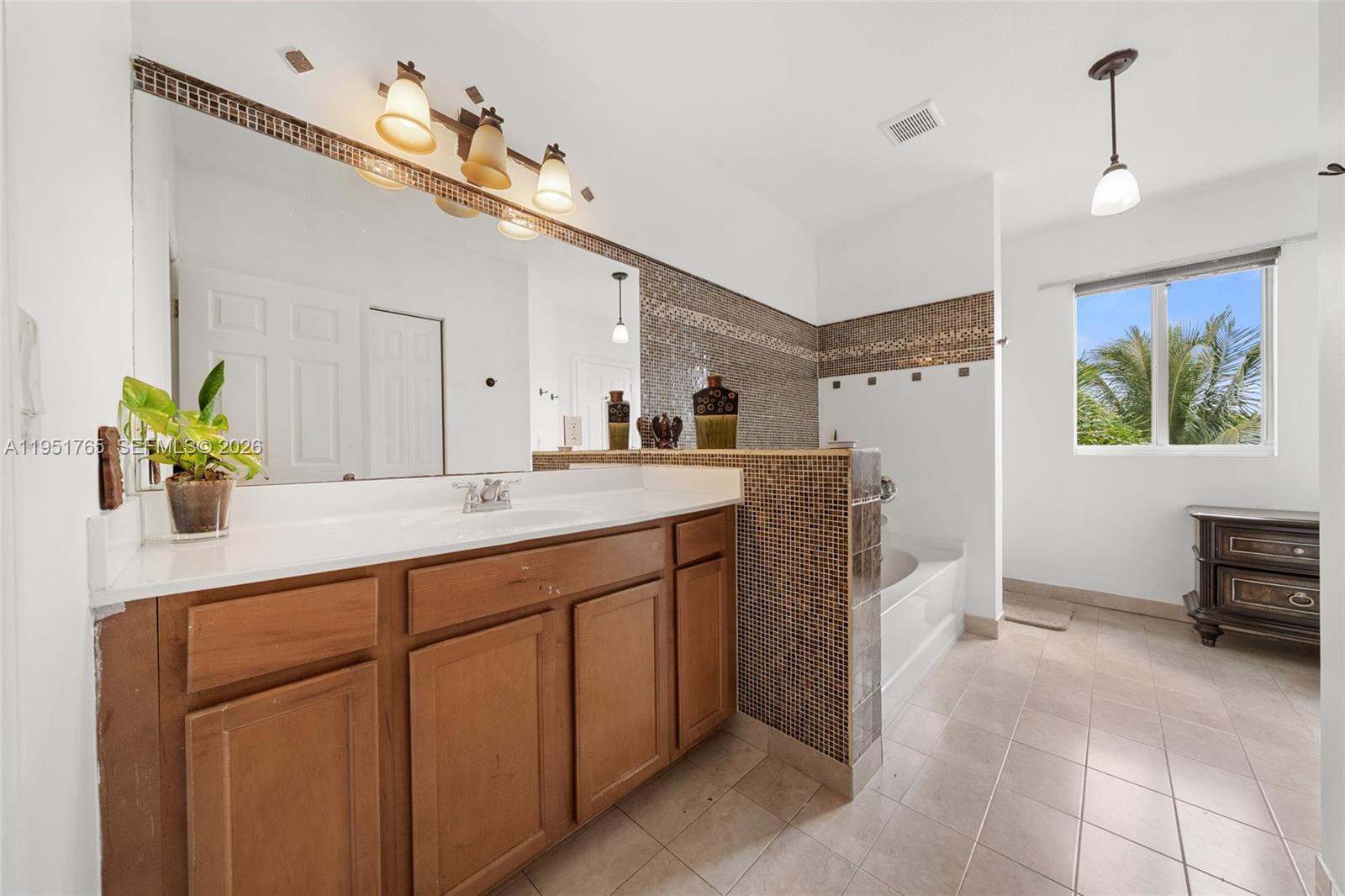 RAULS PLACE AT OASIS - Residential